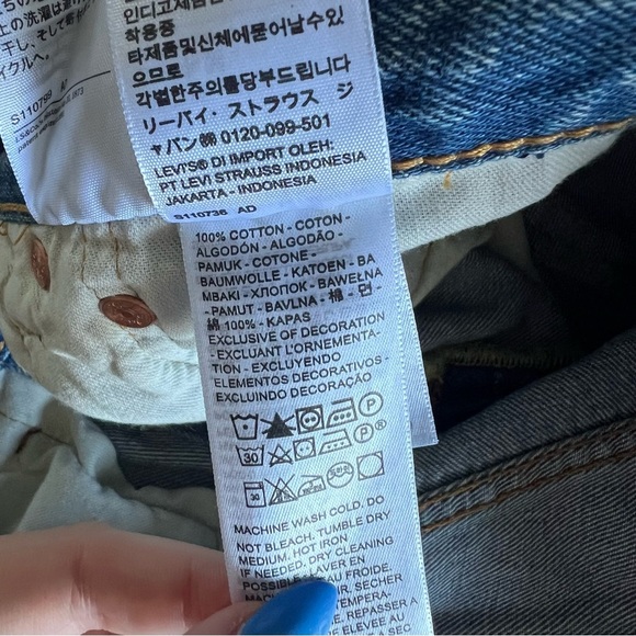 Levi's - 501 Original Fit Jeans - Meet Me at The Greek - Medium Wash - Picture 7 of 12